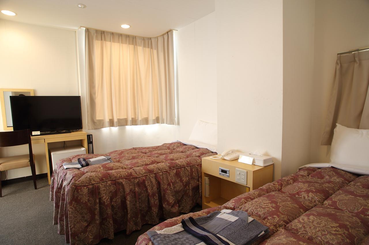 Hotel Iwaki Iwaki  Buitenkant foto